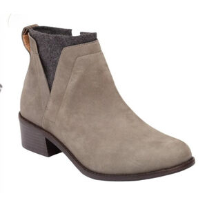 Vionic Hope Joslyn Weather Resistant Leather Ankle Boots Size 11